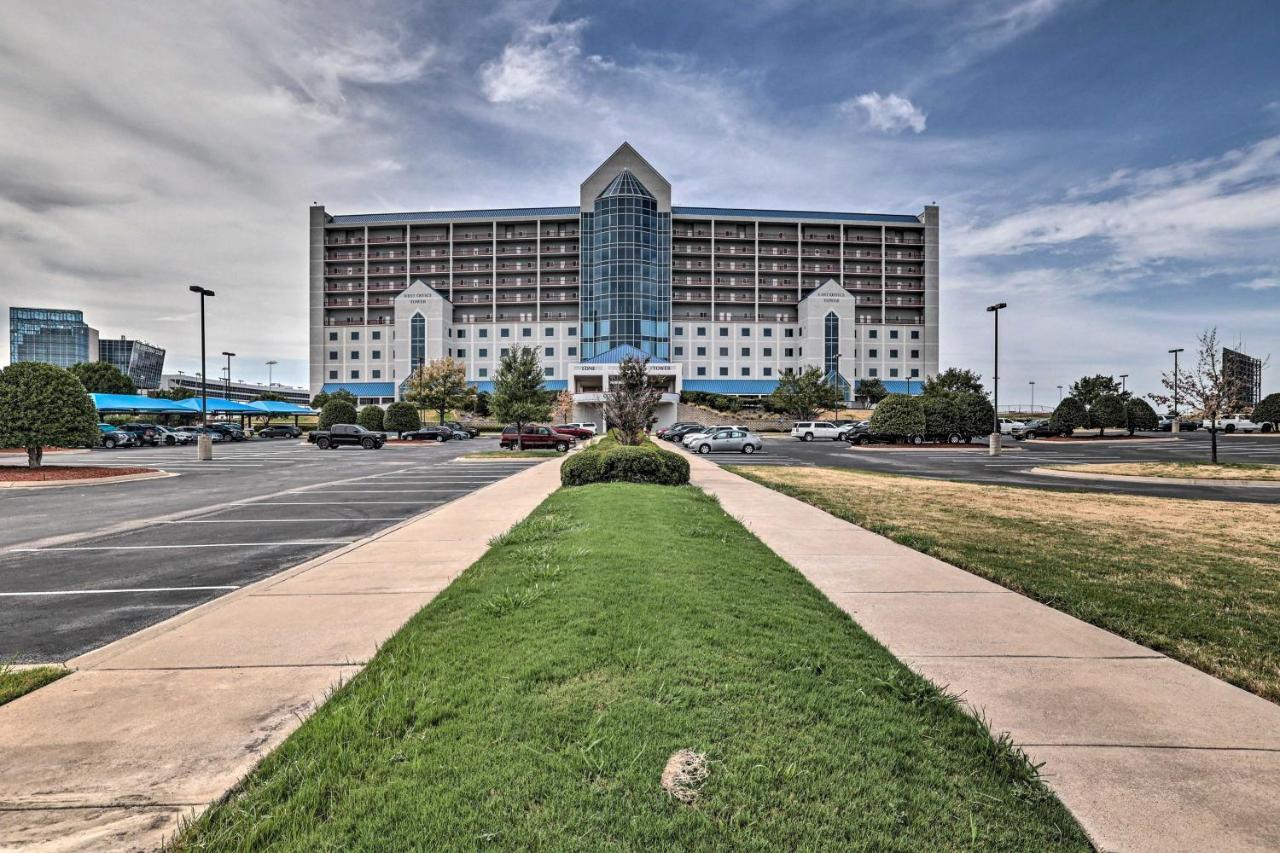Fort Worth Condo With Racetrack Views And Pool Access Exterior photo
